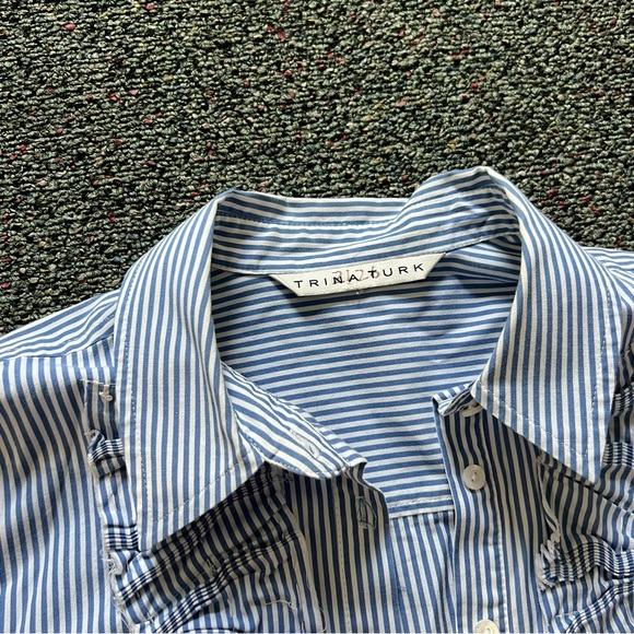 TRINA TURK Blue & White Striped Seersucker Button Down Top Shirt Ruffle Detail S - Picture 4 of 16
